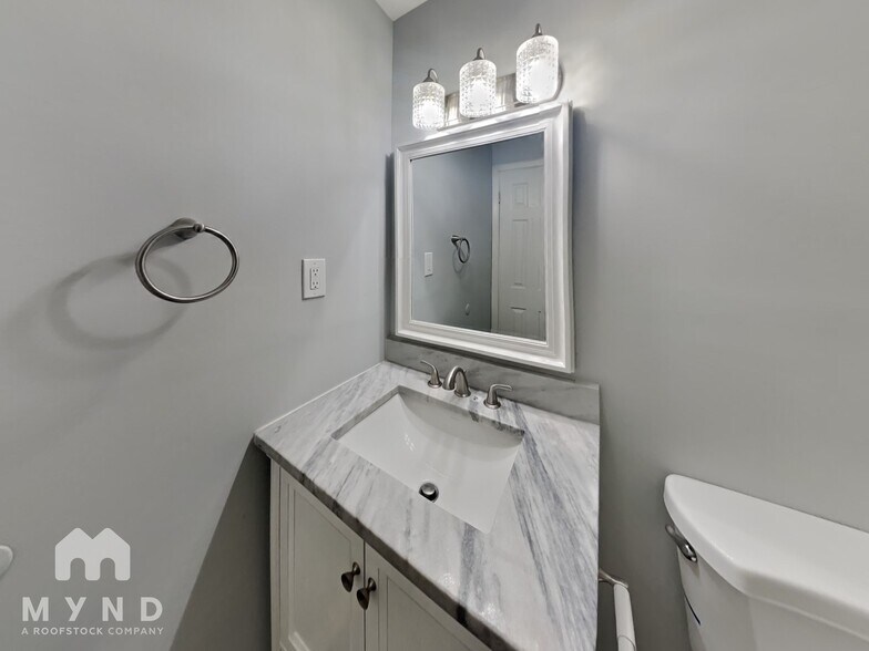 Building Photo - 4202 Old Rock Cut Rd