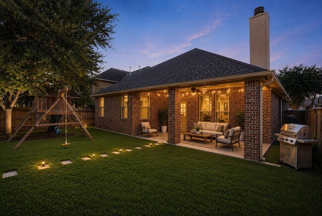 Building Photo - 11126 Celano Dr