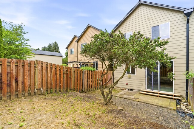 Building Photo - 3 Bedroom 2.5 Bath Home in Kelly Creek Estates