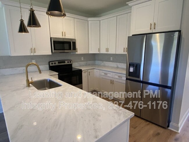 Building Photo - 8550 Cat Rd