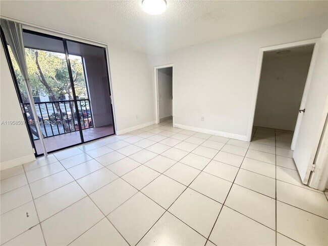 Building Photo - 8760 SW 133rd Avenue Rd