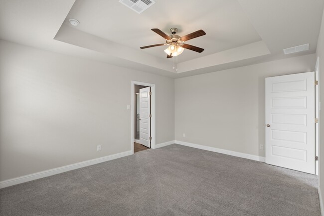 Building Photo - 413 Aurora Creek Ln