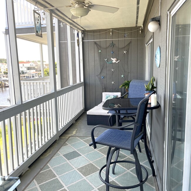 Building Photo - 4530 N Plantation Harbour Dr