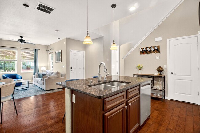 Building Photo - *Charming Gold Hill Mesa Townhome – 2 Bed ...