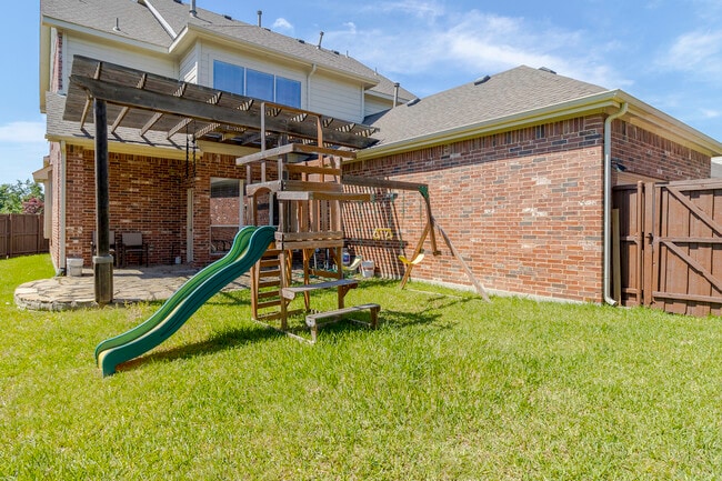 Building Photo - 1704 Orchard Ln