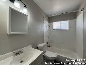 Building Photo - 2802 Lasses Blvd