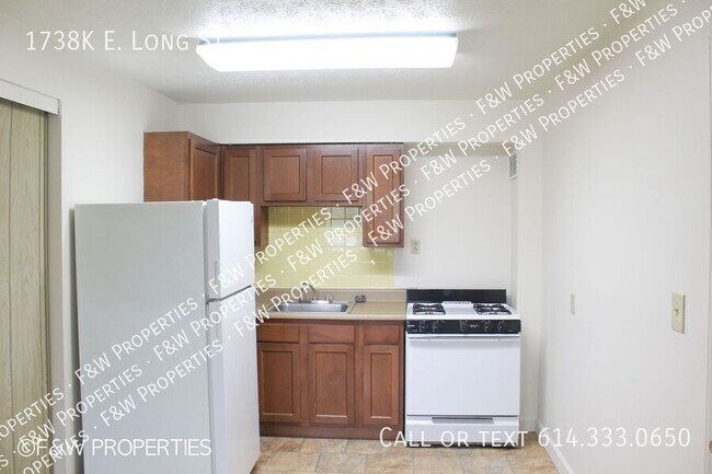 Building Photo - 1738K E. Long St.-