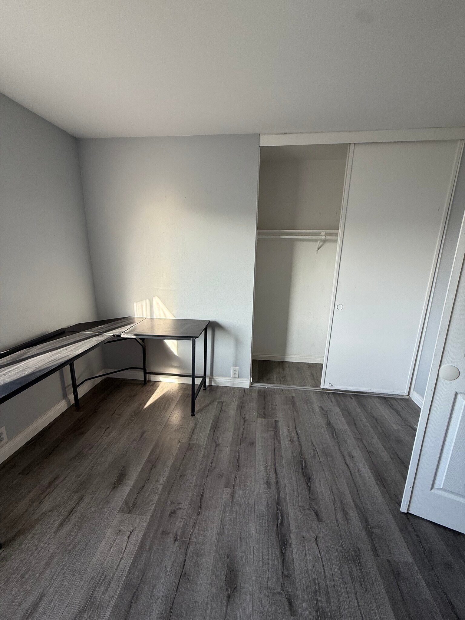 Room 1 with Closet - 2617 Lakemoor Pl