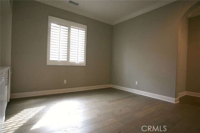 Building Photo - 120 Long Fence