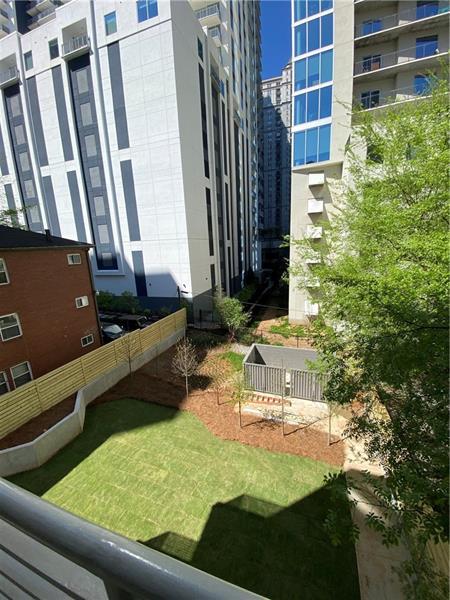 Building Photo - 208 12th St NE