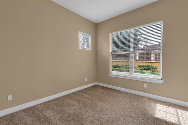 Building Photo - 17040 W Farm To Market 1097