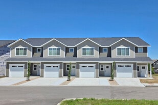 Building Photo - Cloverfield Townhomes