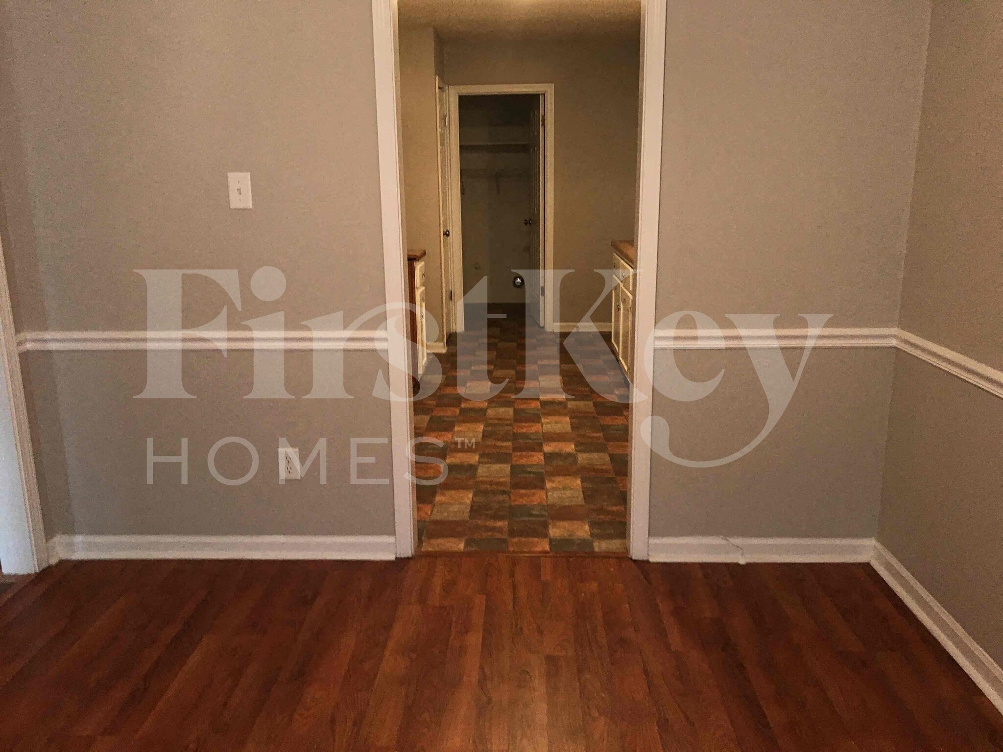 Building Photo - 6418 S Fawn Hollow Cir