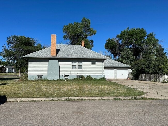 Building Photo - 1727 8th Ave N