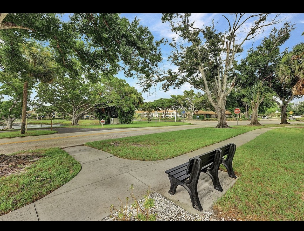 Building Photo - 4280 Island Cir