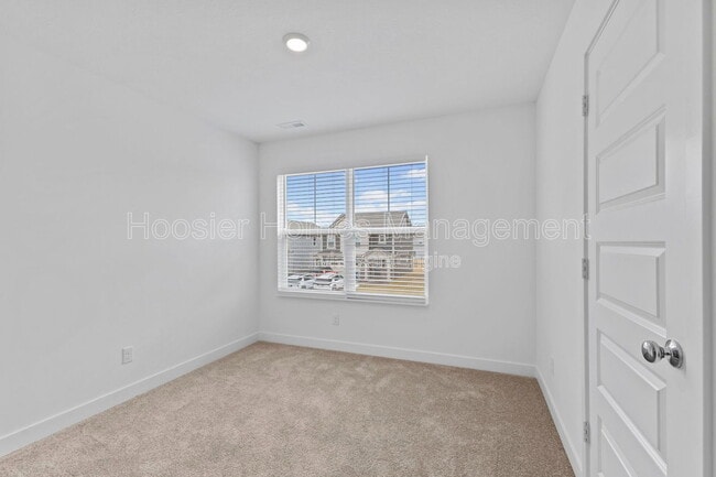 Building Photo - 15274 Farrington Rd