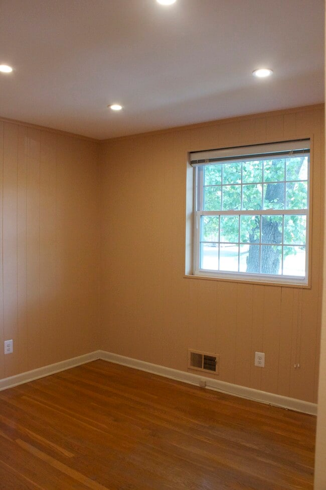 Building Photo - 5120 41st St NW