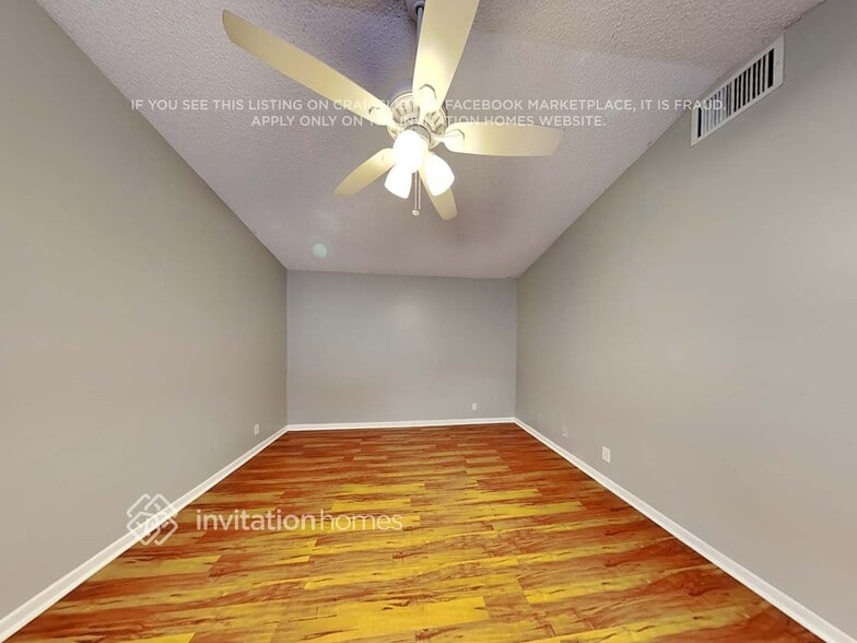 Building Photo - 10113 Oak Bark Ln