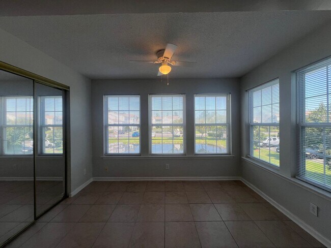 Building Photo - 2265 Huntingdon Dr