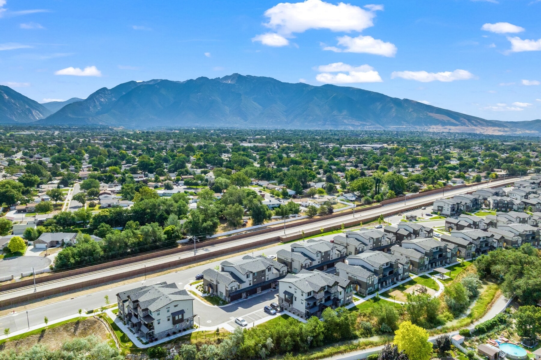 Building Photo - 10374 S Sage Canal Way