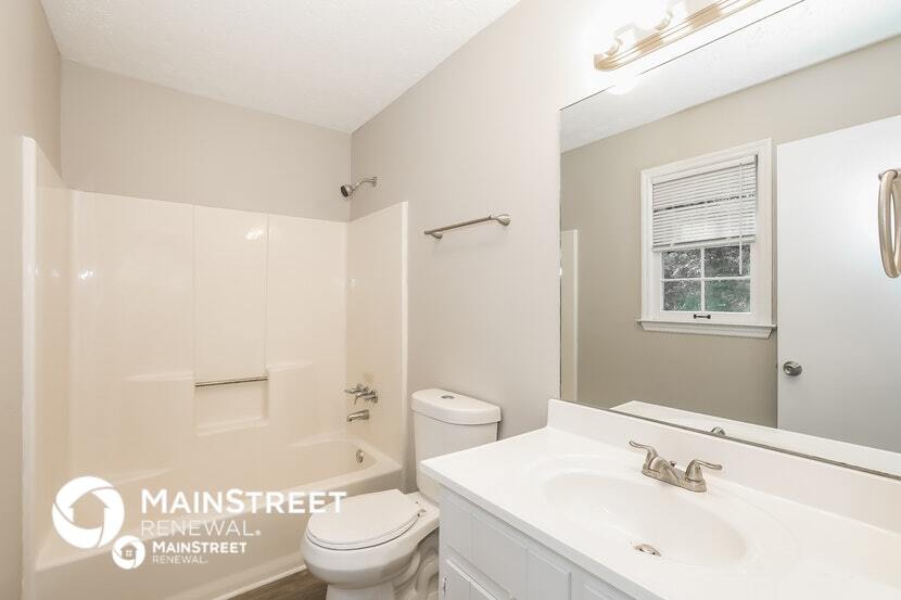 Building Photo - 2630 King George Ct NE