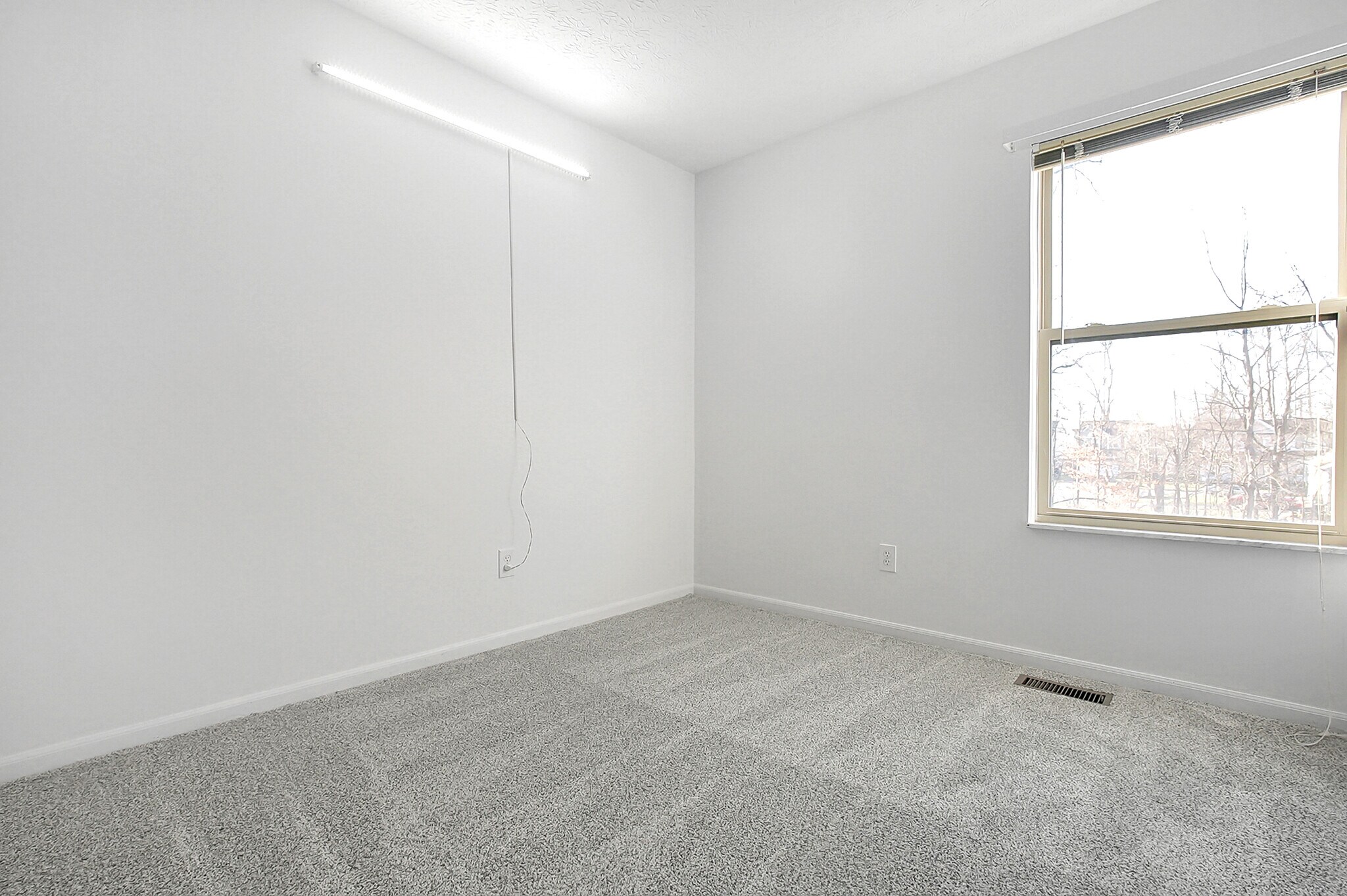 Building Photo - 617 Arden St