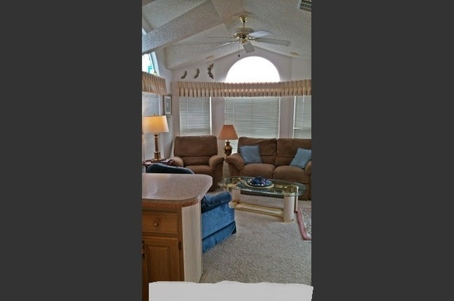 Building Photo - 4751 Birch Bay Lynden Rd