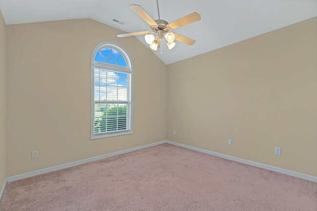 Building Photo - 2758 Slate Dr SW