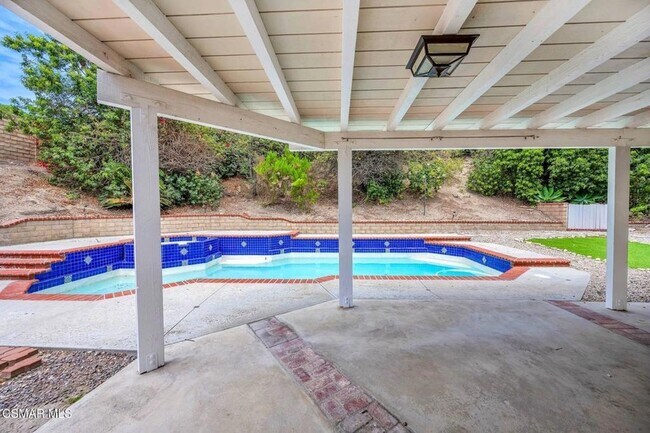Building Photo - 2594 Ridgebrook Pl