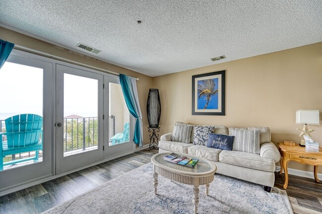 Building Photo - FULLY FURNISHED OFF-SEASON RENTAL AT THE VILLA CAPRIANA