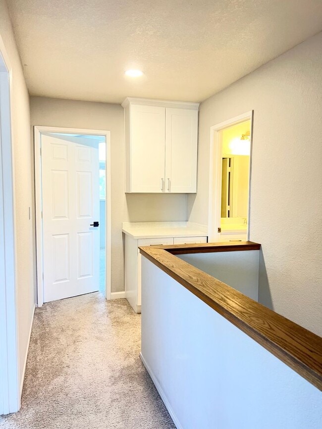 Building Photo - Beautiful Four Bedroom Home in Elk Grove