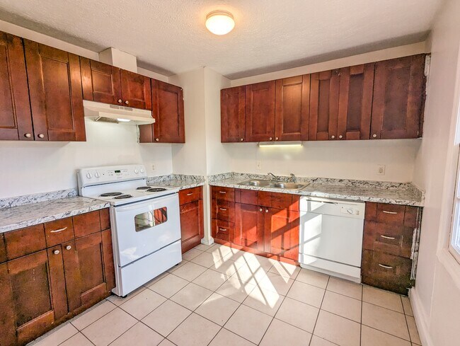 Building Photo - 4446 Falcon Ct