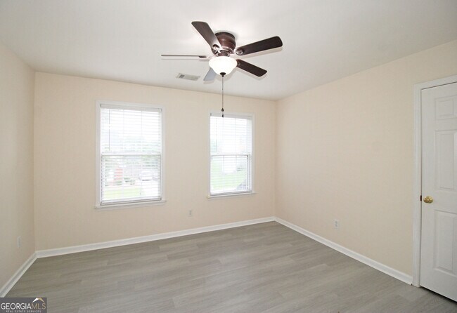 Building Photo - 8155 Cavendish Pl