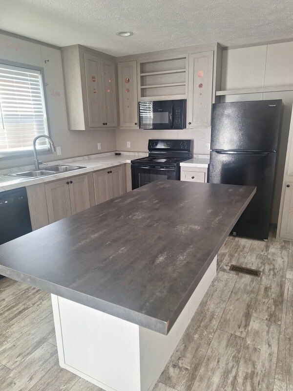 Building Photo - 4627 Blanche Rd