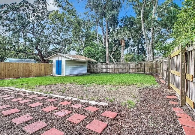 Building Photo - 3109 Johns Pky