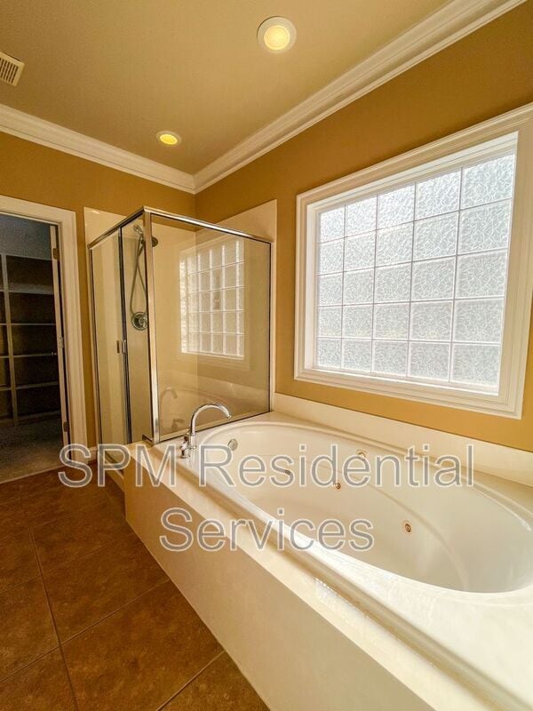 Building Photo - 726 Wine Cellar Cir