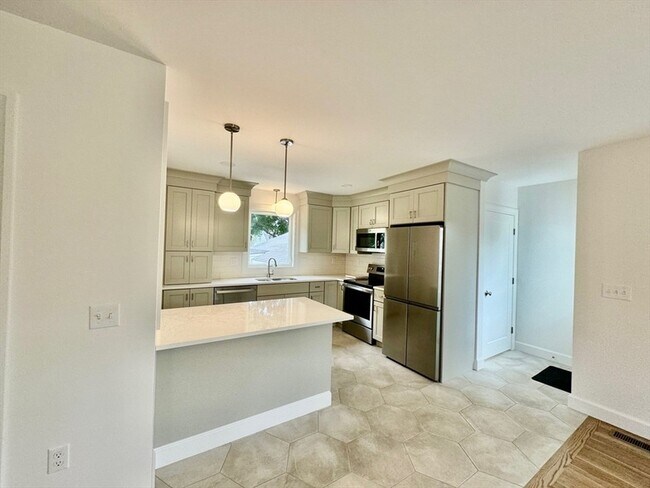 Building Photo - 40 Judy Ln