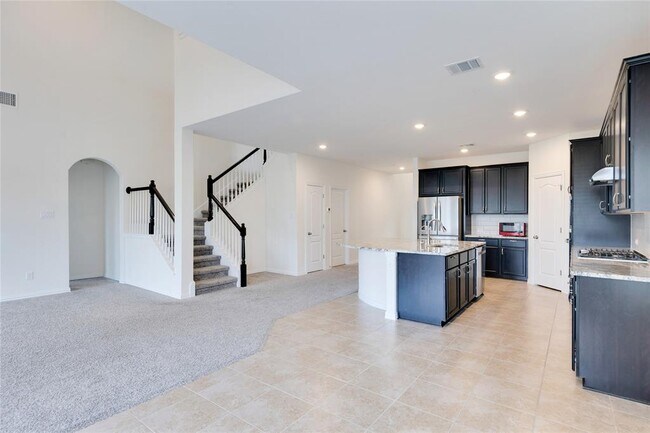 Building Photo - 6533 Leonardo Cove
