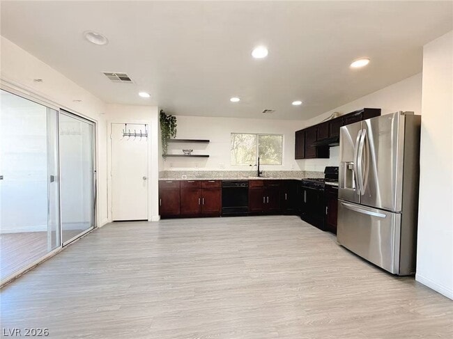 Building Photo - 5386 Walcott Dr