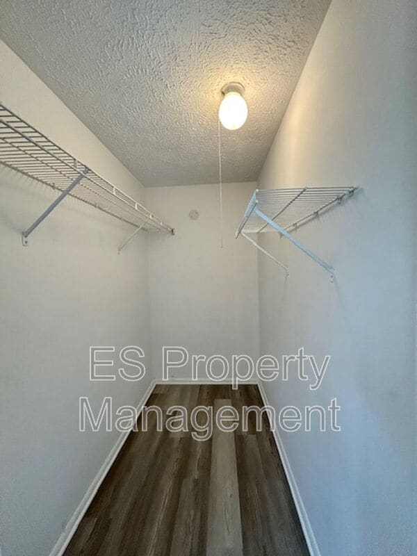 Building Photo - 5535 Freedom Ct