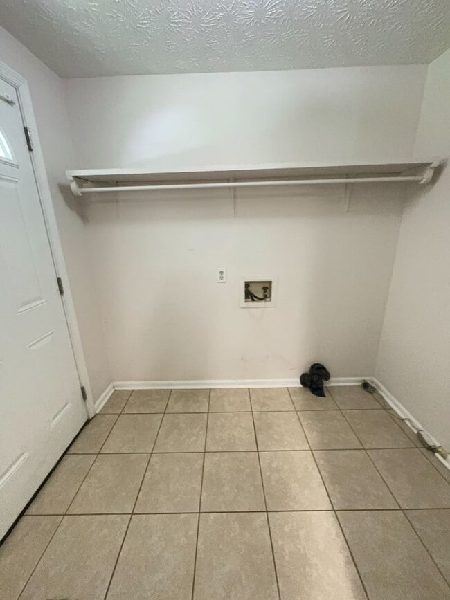 Building Photo - ?4344 Old Macon Road