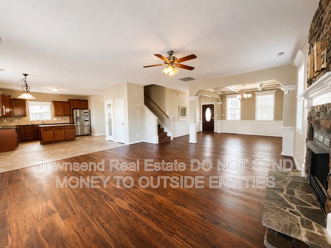 Building Photo - 4211 Cherry Hill Ln