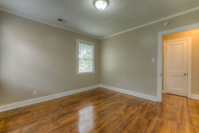 Building Photo - 1202/1204 Tutwiler Ave