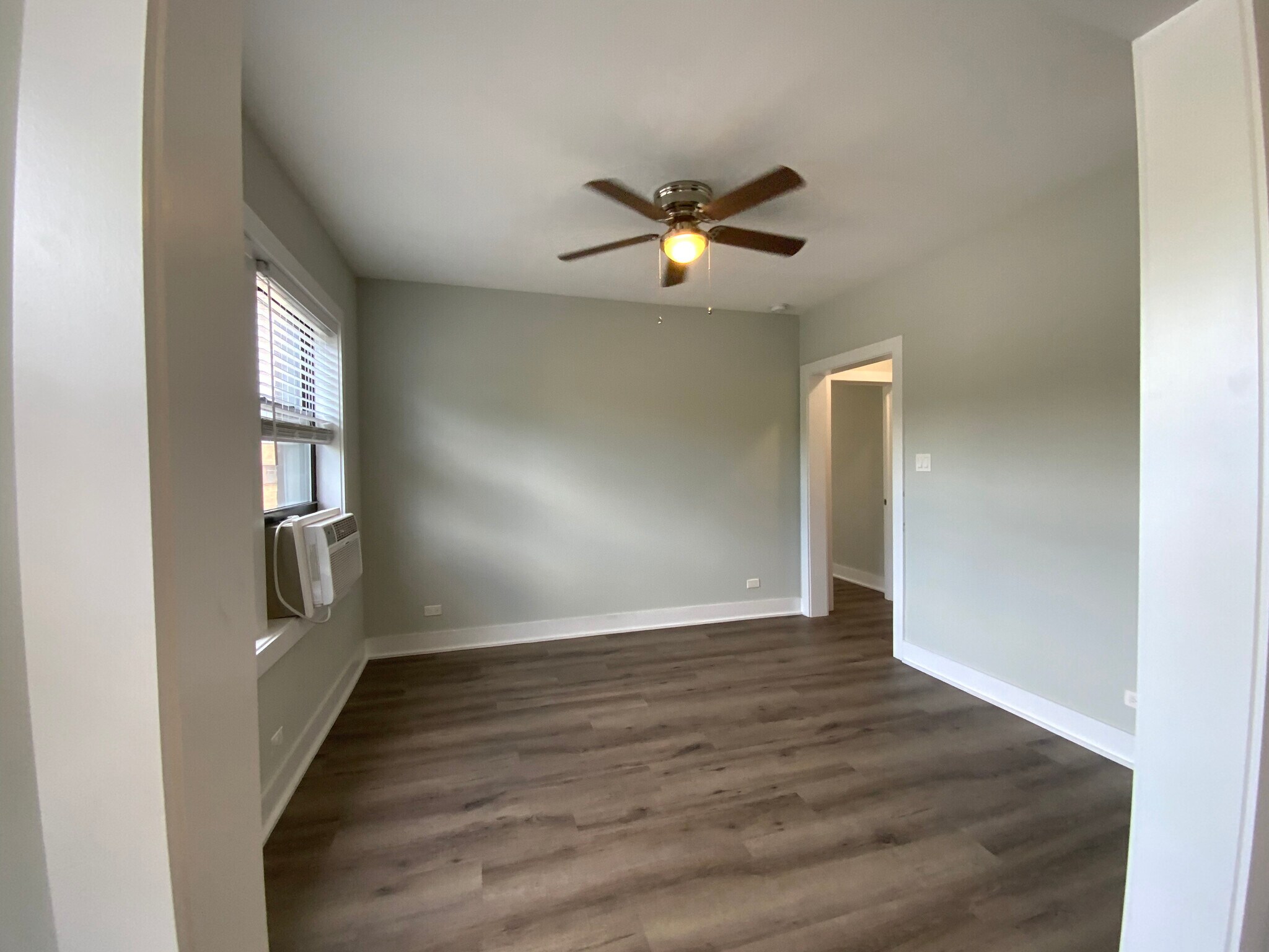 Building Photo - 725 Saint Johns Ave