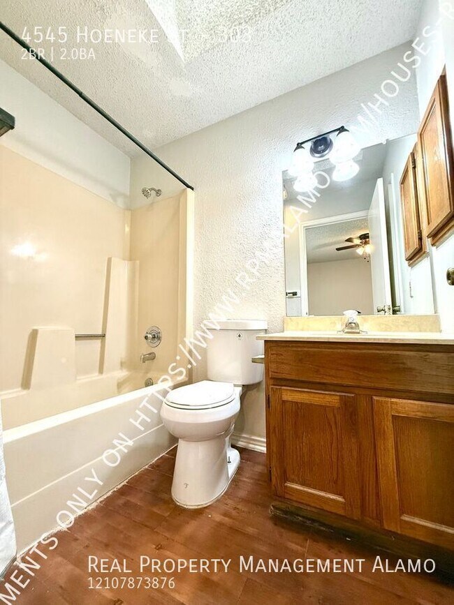 Building Photo - 4545 Hoeneke Dr