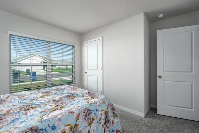 Building Photo - 12277 Mountain Is Trl