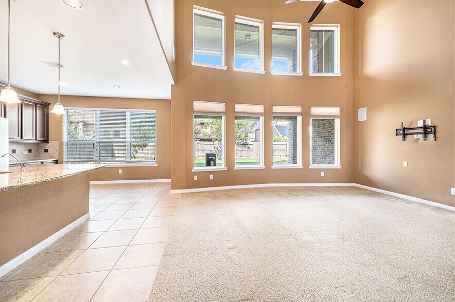 Building Photo - 11011 Kirker Ln