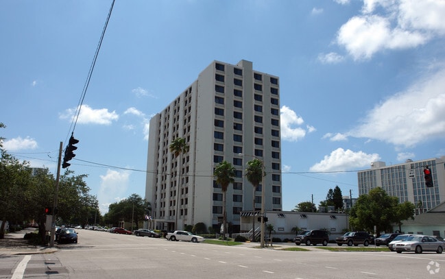 Building Photo - 540 Town Center