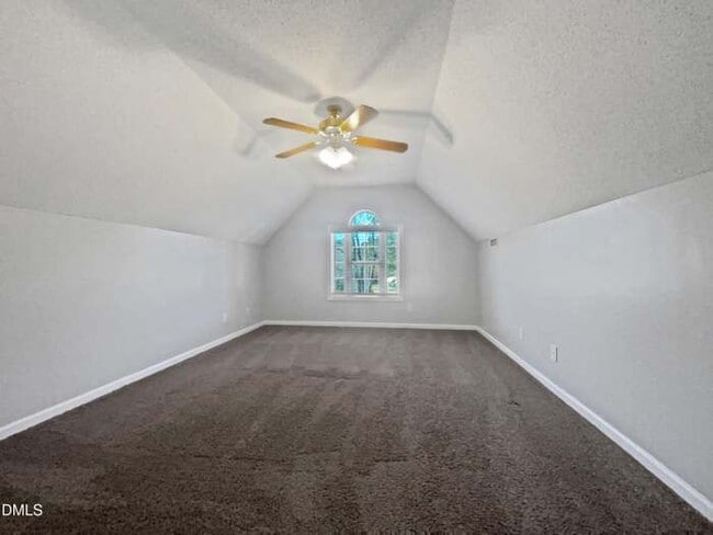 Building Photo - 2734 Sunnybrook Dr