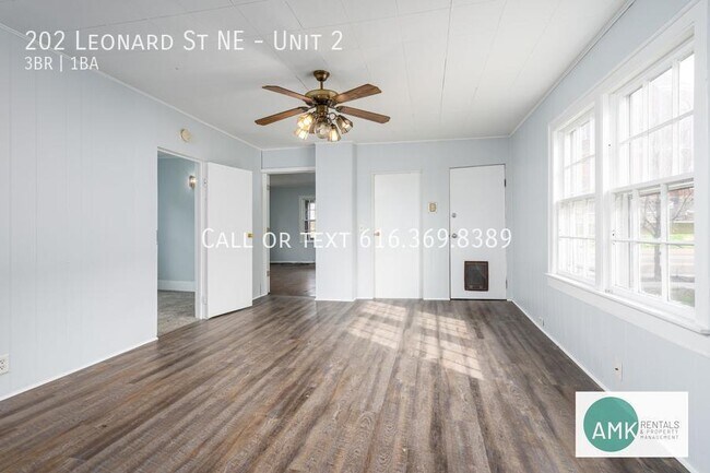 Building Photo - 202 Leonard St NE